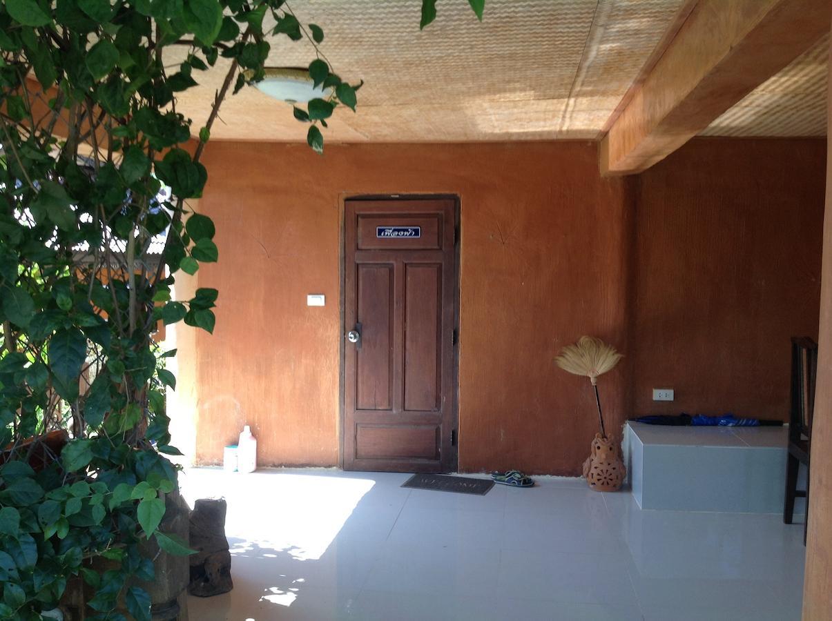 Baan Plubpla Wilai Hotel Banpukhaj Szoba fotó