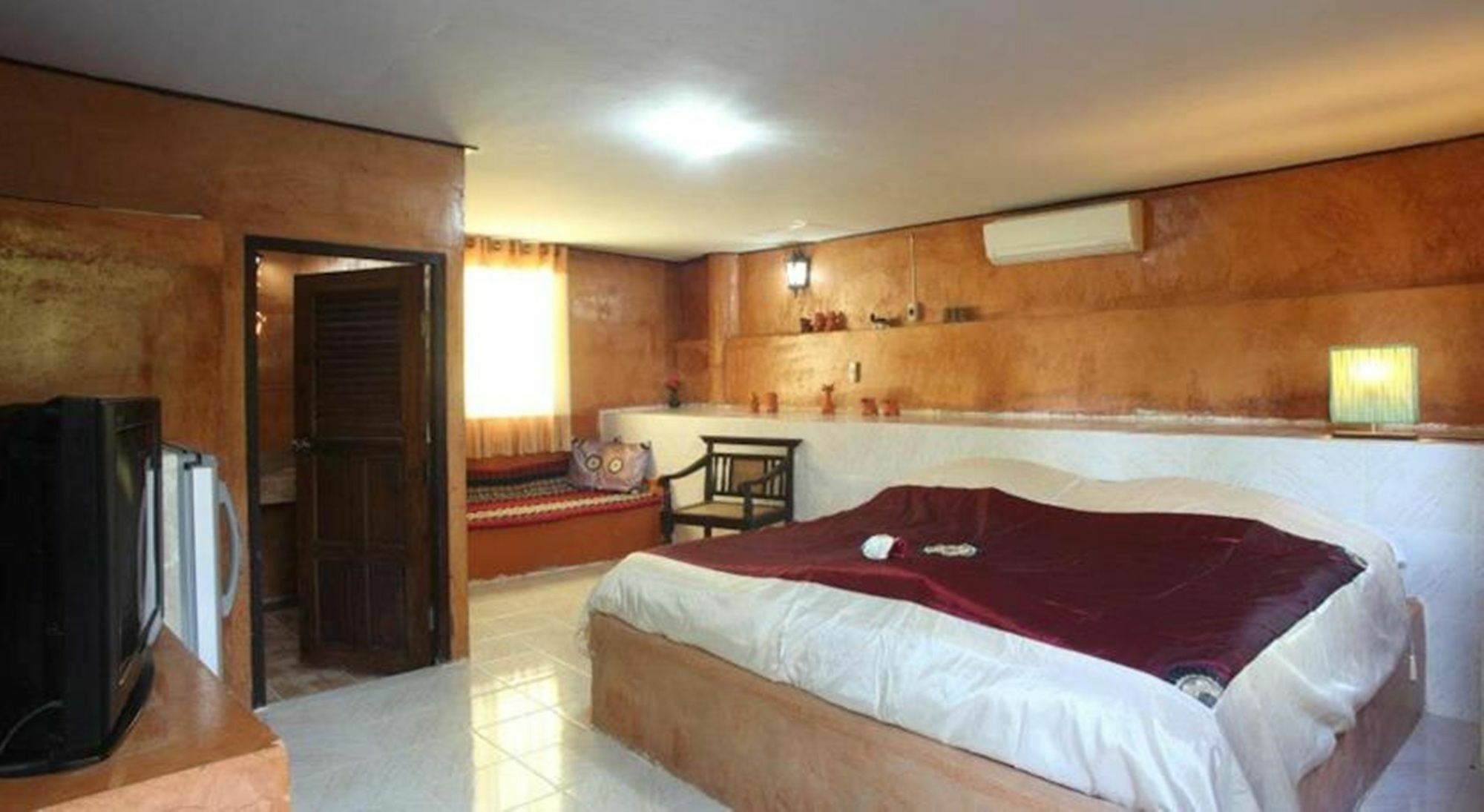 Baan Plubpla Wilai Hotel Banpukhaj Kültér fotó